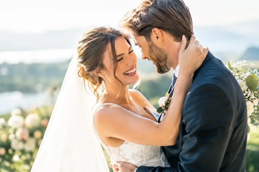 Ungestellte Bilder während der Hochzeit bewahren